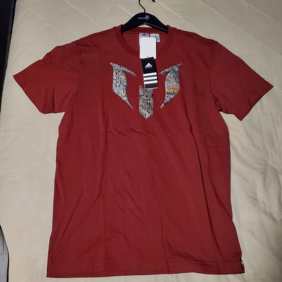 BNWT Leo Messi Adidas casual T - Picture 1 of 2